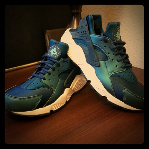 dark teal nike shoes